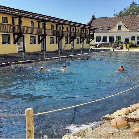 Blatsky Dvur Aparthotel Veselí nad Lužnicí Exteriör bild