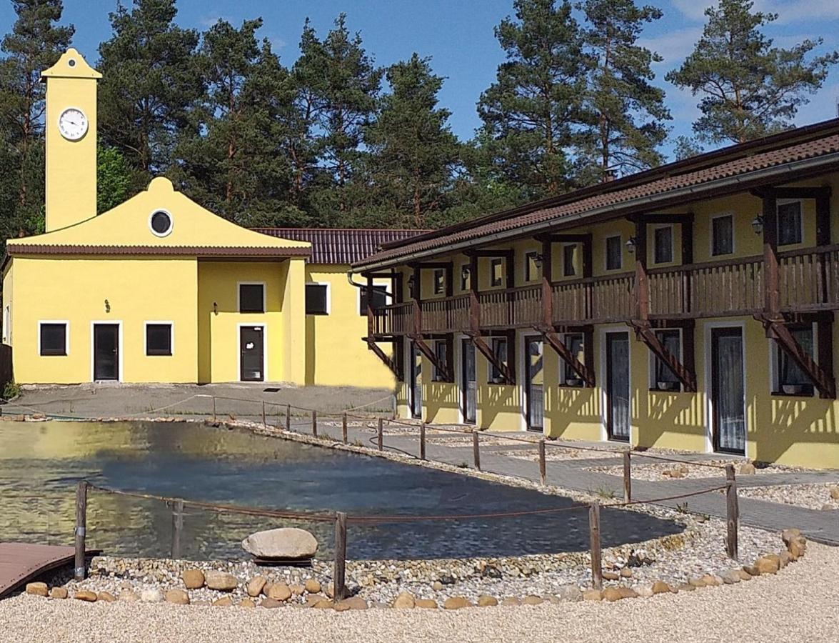 Blatsky Dvur Aparthotel Veselí nad Lužnicí Exteriör bild
